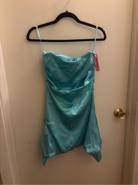 Rosedress strapless mini dress